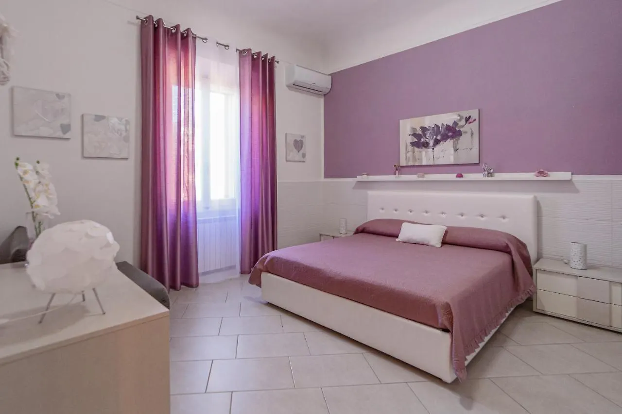 Casa Maria Vila La Maddalena  Casa de Férias La Maddalena (Sassari)